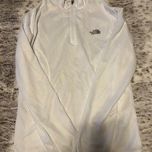North face pull over